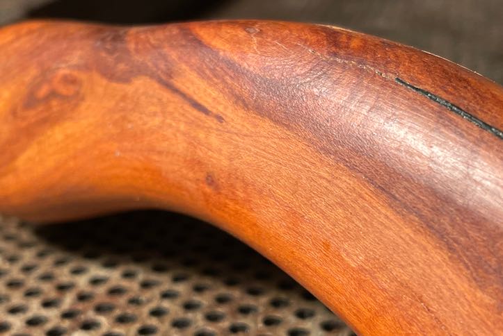 Detail Messergriff aus Kirschholz